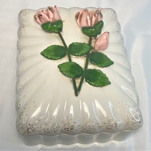 Vintage Lefton Pink Ceramic Lidded Trinket Dish 1940's With Ring Tray Inside. - Picture 2 of 11